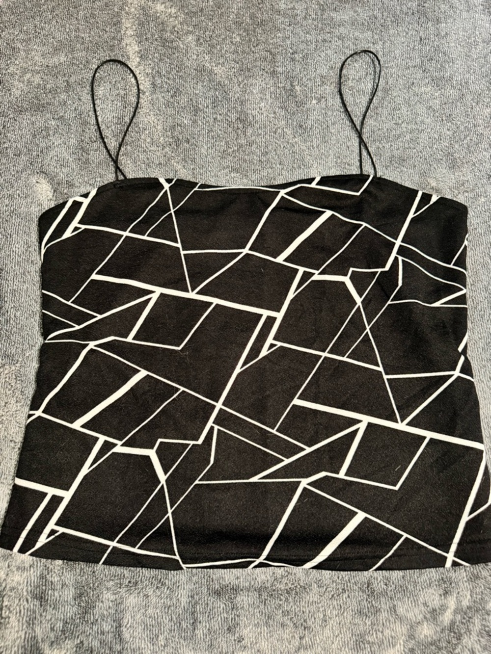 SHEIN Black & White Geometric Spaghetti Strap Cami Top